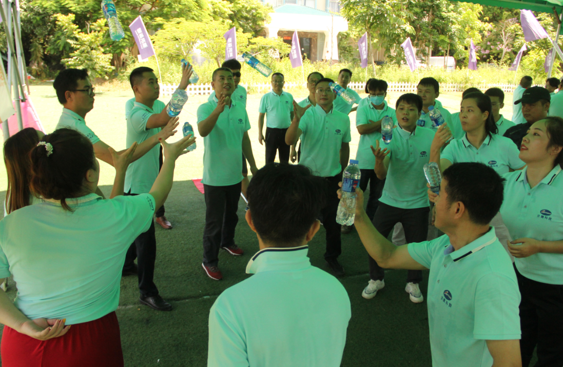 壓縮空氣組合式干燥機(jī)，壓縮空氣干燥機(jī)，冷凍式干燥機(jī)，吸干機(jī)，精密過(guò)濾器，吸附式干燥機(jī)