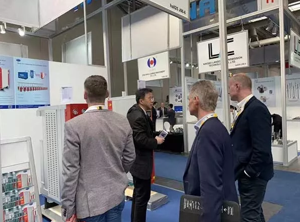 壓縮空氣組合式干燥機，壓縮空氣干燥機，冷凍式干燥機，吸干機，精密過濾器，吸附式干燥機