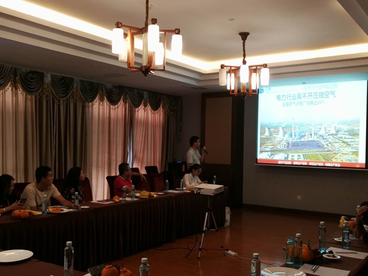 壓縮空氣組合式干燥機(jī)，壓縮空氣干燥機(jī)，冷凍式干燥機(jī)，吸干機(jī)，精密過濾器，吸附式干燥機(jī)